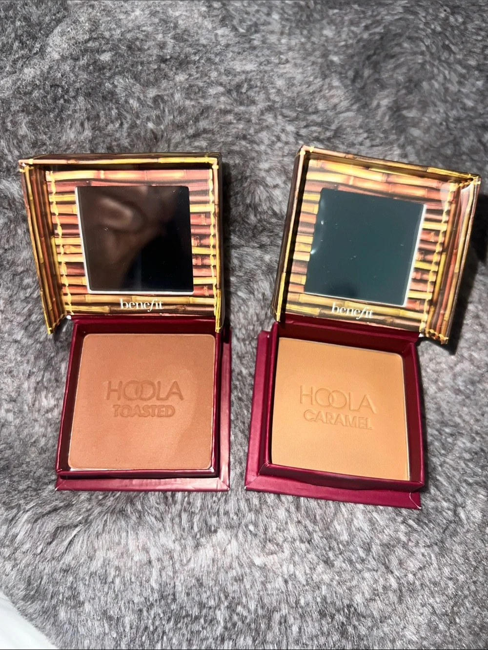 Benefit Hoola Duo Bronzer - Toasted (brick) & Caramel (gold)